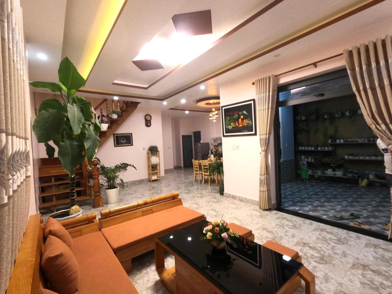 Nha Rum Ron 大叻 外观 照片